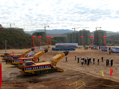 徐工(gōng)掘進機(jī)齊助遇難隧道建設項目